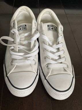Converse Chuck Taylor All Star Low Top Leather sneakers